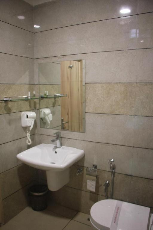 Hotel Reva Regency Bhopál Kültér fotó